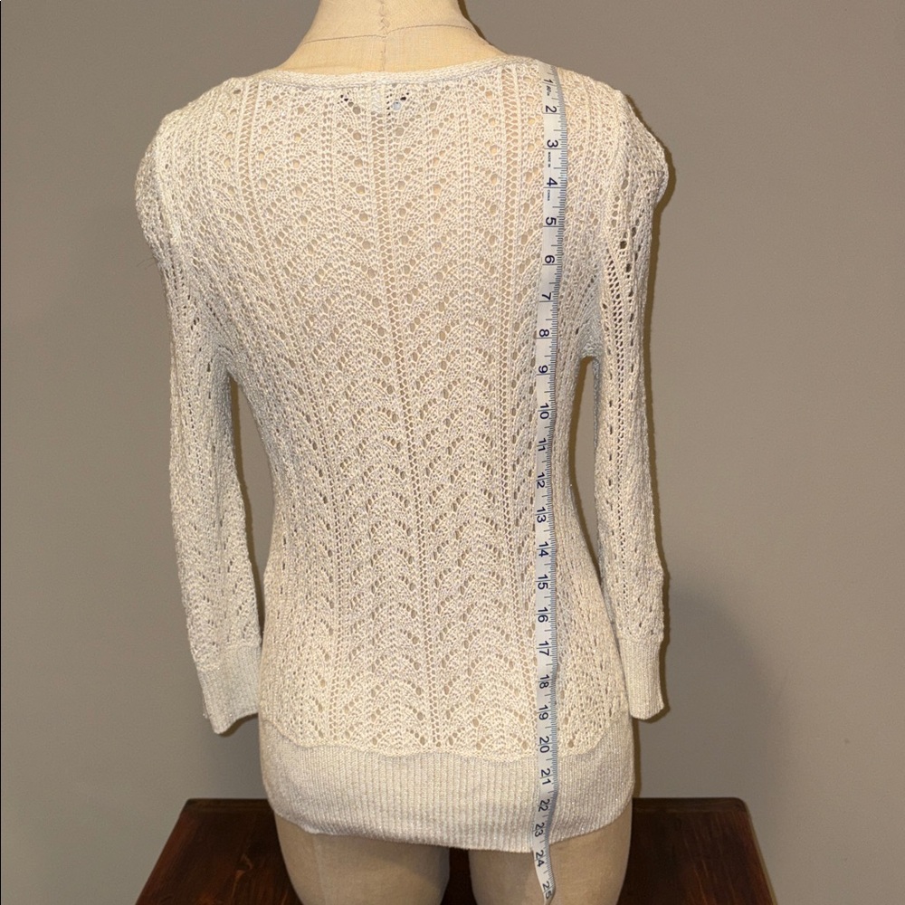 White House Black Market Crochet V-Neck Sweater Size XS - Picture 6 of 11